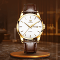 Elegant Klocka med Tidlös Design