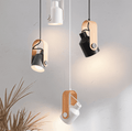 NordBeam – Verstellbare Metallpendelleuchte mit Holzelement